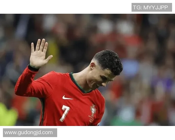 全球足球后卫十大神级球星盘点他们如何主宰绿茵场