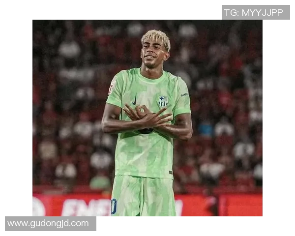 全球顶级球星争锋新纪元 足坛传奇与未来巨星的激烈碰撞