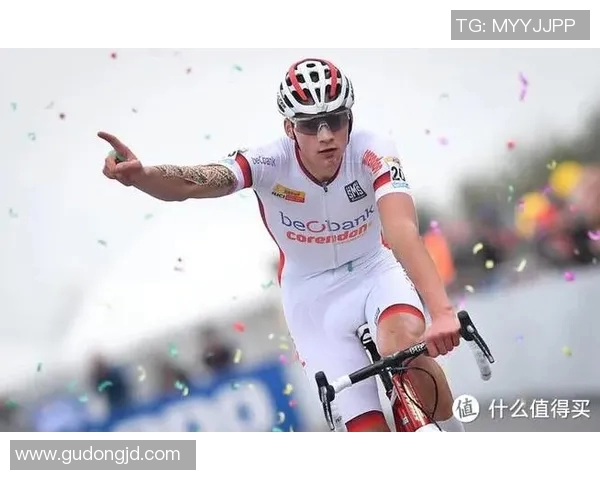 男士纹身贴足球明星图案设计，个性与激情兼备的运动风格选择