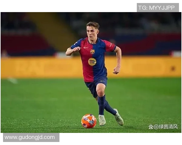 足球历史8号球星排名盘点 谁是足坛最具传奇色彩的8号位大师 足球历史8号球星排名盘点 谁是足坛最具传奇色彩的8号位大师